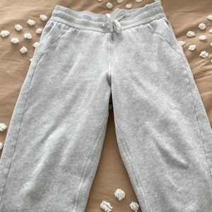Lululemon Scuba Joggers in Grey, size 8